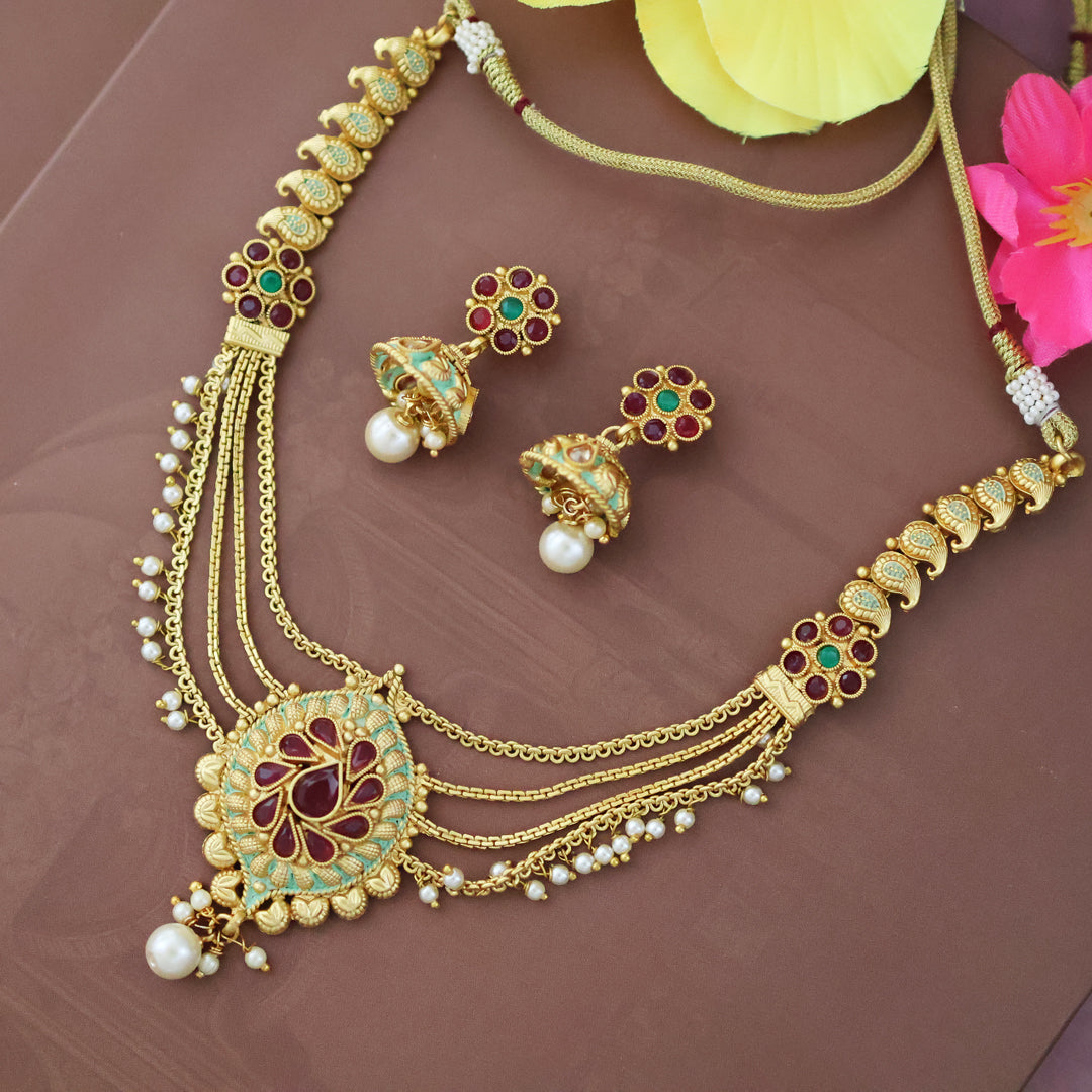 Antique necklace set