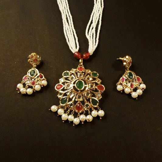 Floral Kundan Necklace Set