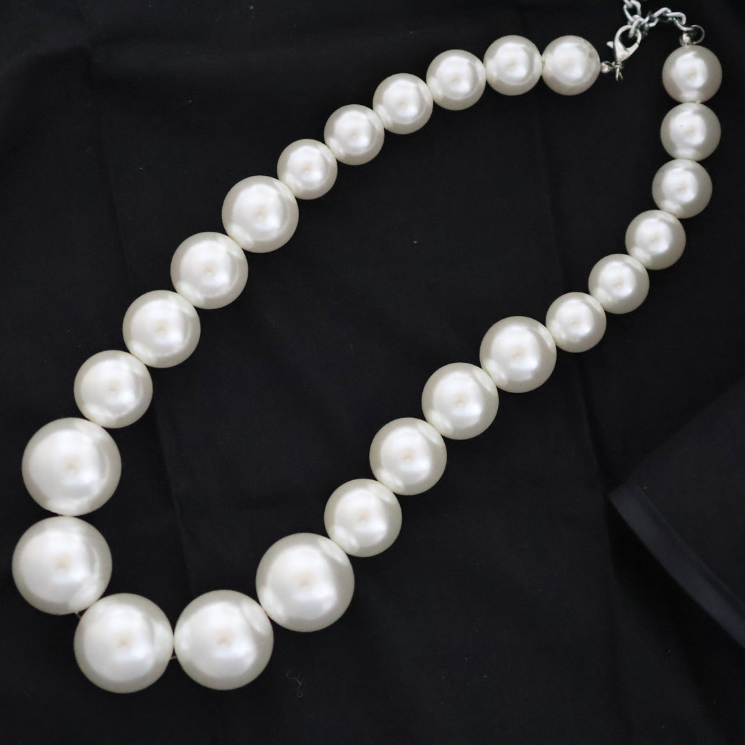 Pearl necklace
