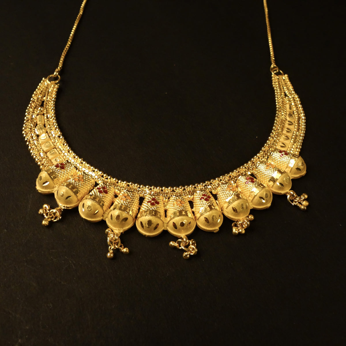 Gold plated short antique necklace set