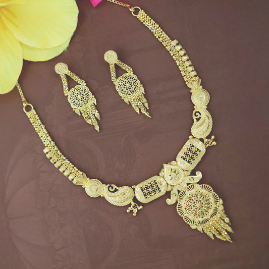 Manvi Swarnapriya Jewellery Set
