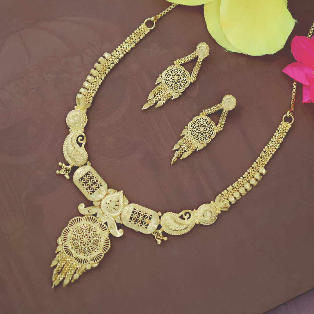 Manvi Swarnapriya Jewellery Set