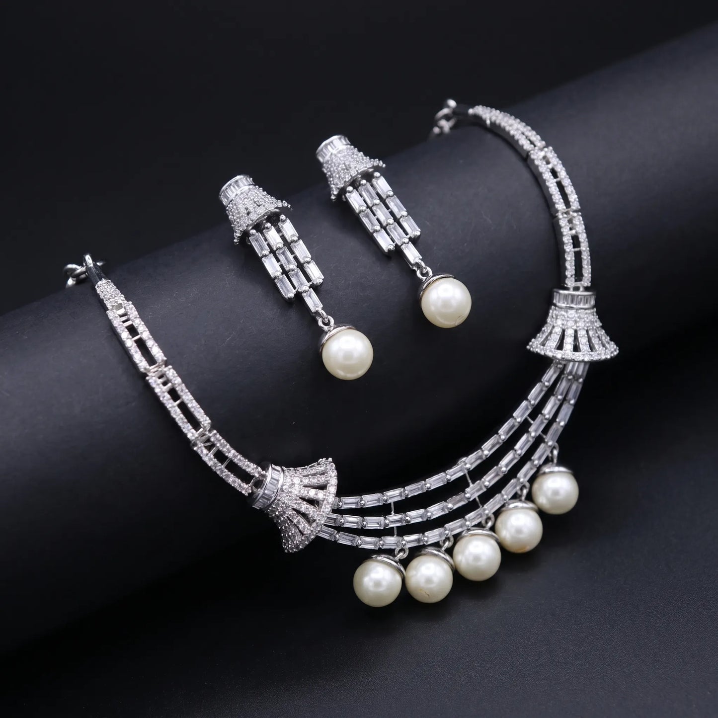 Moti Radiance AD Pearl Necklace Set