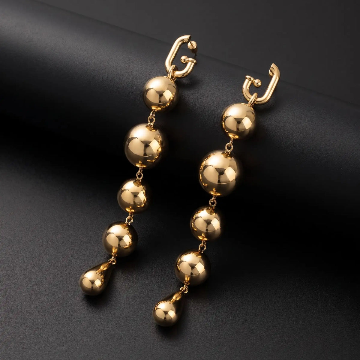 Golden Pendulum Dangler
