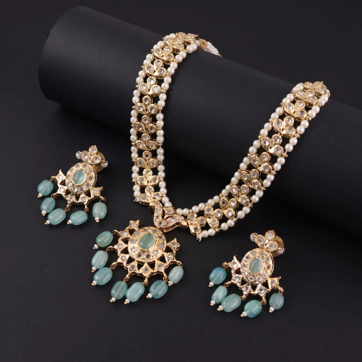 Gold plated Kundan Necklace Set