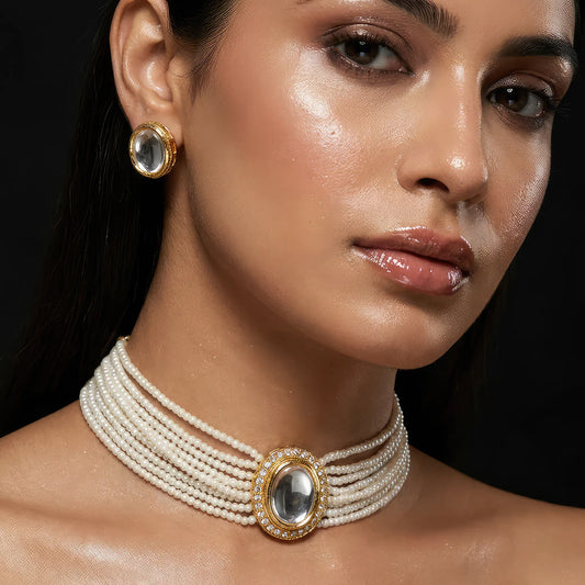 Manvi Muktanjali White Bead Choker Set