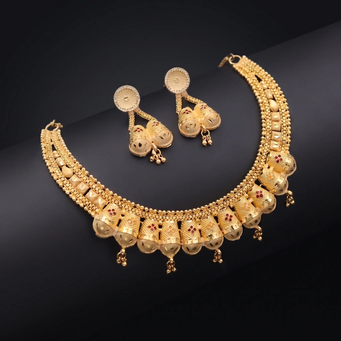 Gold plated short antique necklace set