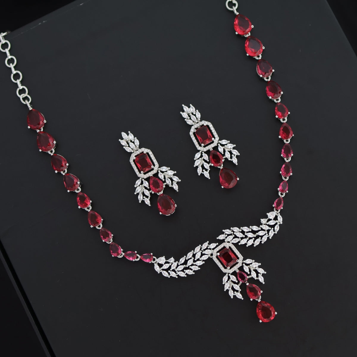 Ruby Royale Necklace Set
