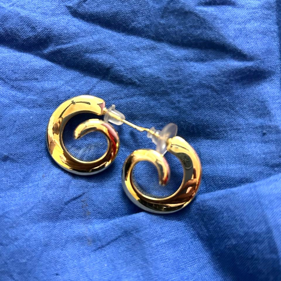 Spiral gold plated earrings